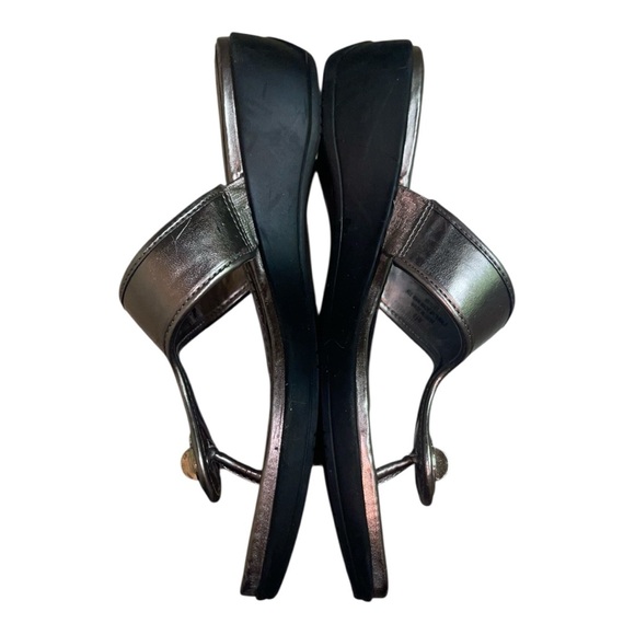 Marc Fisher Pewter MFALIST Thong Sandal. Size 6.5 M - Picture 11 of 13